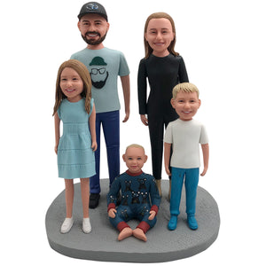 Gepersonaliseerde aangepaste familie-bobbleheads met 3 kinderen
