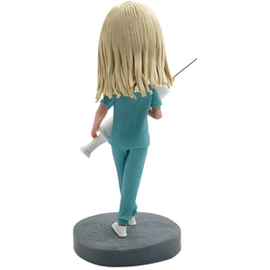Aangepaste verpleegster Bobblehead met spuit