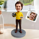 Op maat gemaakte bobblehead taxichauffeurfiguur