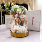 Eeuwige bloemen met bobbleheads voor gepersonaliseerd cadeau