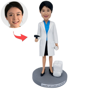 Gepersonaliseerde vrouwelijke tandarts Bobblehead cadeau